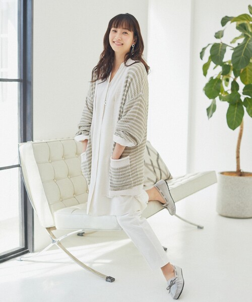 SHOO・LA・RUE(シューラルー)の「◆楽に履ける!モカステッチシューズ(その他シューズ・レディース・ネイビー系5/ブラック/オレンジ系その他5/ライトグレー/ベージュ系8/イエロー/ライトグリーン/サンドベージュ・30/45/25/40/35/50)」の19枚目の写真