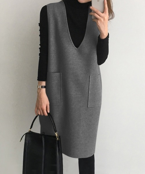 Doux Belle（ドゥーベル）の「切りっぱなし深Vネックジャンパースカート（ジャンパースカート・レディース・ベージュ/ブラウン/ライトグレー/カーキ/ダークグレー/ネイビー・MEDIUM/SMALL）」の19枚目の写真