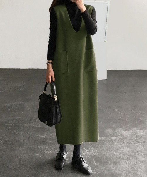 Doux Belle（ドゥーベル）の「切りっぱなし深Vネックジャンパースカート（ジャンパースカート・レディース・ベージュ/ブラウン/ライトグレー/カーキ/ダークグレー/ネイビー・MEDIUM/SMALL）」の16枚目の写真