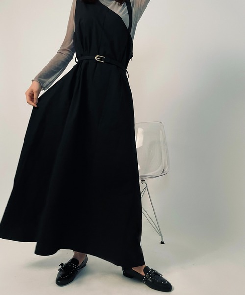 MAISON BREEZE(メゾンブリーズ)の「【MAISON BREEZE】アシンメトリーベルテッドワンピース KNF 【手洗い可】(ワンピース・レディース・ブラック/ベージュ・FREE)」の3枚目の写真