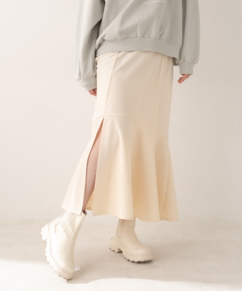 OLIVE des OLIVE(オリーブデオリーブ)の「スリットマーメイドスカート(スカート・レディース・ブラック/アイボリー/ミント/ワンウォッシュ・MEDIUM/LARGE)」の2枚目の写真