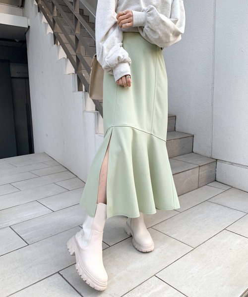 OLIVE des OLIVE(オリーブデオリーブ)の「スリットマーメイドスカート(スカート・レディース・ブラック/アイボリー/ミント/ワンウォッシュ・MEDIUM/LARGE)」の4枚目の写真