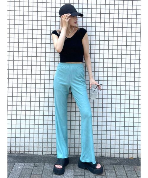 EMODA（エモダ）の「プリーツリラックスパンツ（その他パンツ・レディース・ブラック/ブラウン/ライム/ブルー・FREE）」の7枚目の写真