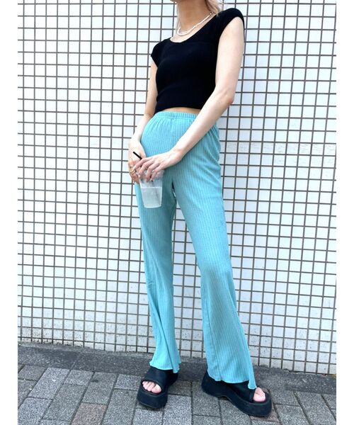 EMODA（エモダ）の「プリーツリラックスパンツ（その他パンツ・レディース・ブラック/ブラウン/ライム/ブルー・FREE）」の9枚目の写真