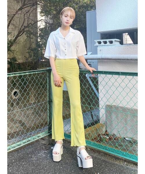 EMODA（エモダ）の「プリーツリラックスパンツ（その他パンツ・レディース・ブラック/ブラウン/ライム/ブルー・FREE）」の14枚目の写真