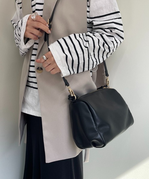 COLONY 2139（コロニートゥーワンスリーナイン）の「丸ヒモ2WAYボストンバッグ / ショルダーバッグ（ボストンバッグ・レディース・ブルー/ベージュ/ブラック・FREE）」の4枚目の写真