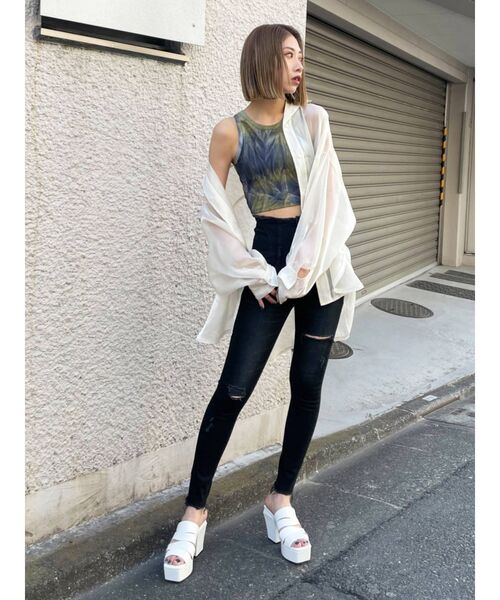 EMODA（エモダ）の「ショルダーインタンクトップ（タンクトップ・レディース・その他1/ホワイト/ブラック/ベージュ・FREE）」の15枚目の写真