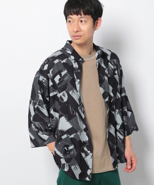 LAKOLE（ラコレ）の「プリントクロップドスリーブシャツ / 263883（シャツ/ブラウス・メンズ・グレー/グリーン/ブラック/ネイビー・LARGE/MEDIUM）」の12枚目の写真