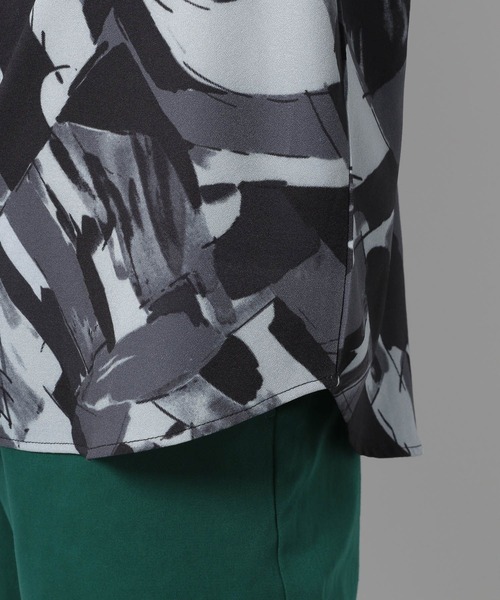 LAKOLE（ラコレ）の「プリントクロップドスリーブシャツ / 263883（シャツ/ブラウス・メンズ・グレー/グリーン/ブラック/ネイビー・LARGE/MEDIUM）」の13枚目の写真