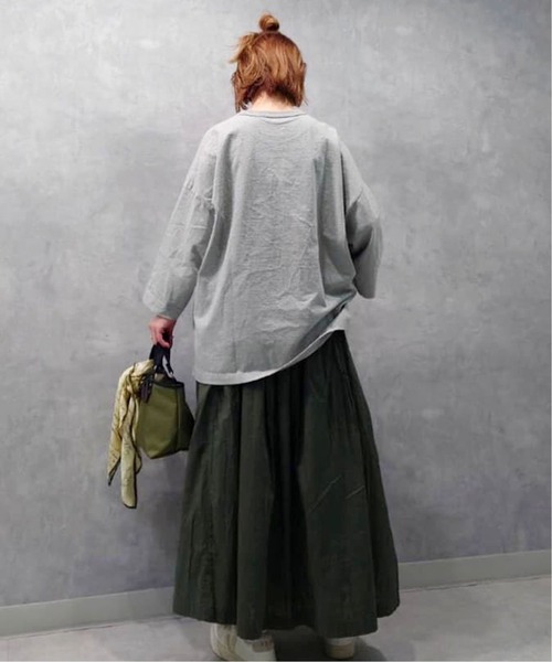 JOURNAL STANDARD LUXE（ジャーナルスタンダード　ラックス）の「オーガニックテンジク クルーネックプルオーバー（Tシャツ/カットソー・レディース・チャコールグレー/ブラウン・FREE）」の18枚目の写真