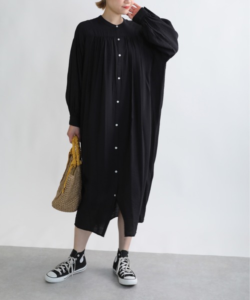 PICCIN（ピッチン）の「ノーカラーギャザーワンピース（ワンピース・レディース・ピンク/ブラック/ブルー・M）」の2枚目の写真