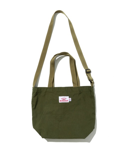 Battenwear(バテンウエア)の「【Battenwear/バテンウェア】米国製パッカブルコットントート/Mini Packable Tote(トートバッグ・メンズ・ストーン/オリーブドラブ/ブルー系その他・ONE SIZE)」の3枚目の写真