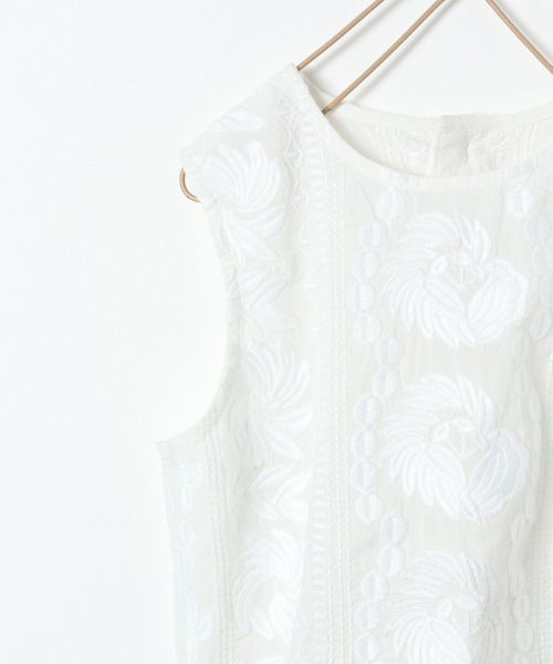 LOWRYS FARM（ローリーズファーム）の「シシュウ２ＷＡＹベスト　276595（ベスト・キッズ・ブラック/オフホワイト・110cm/120cm/130cm/140cm/150cm）」の6枚目の写真