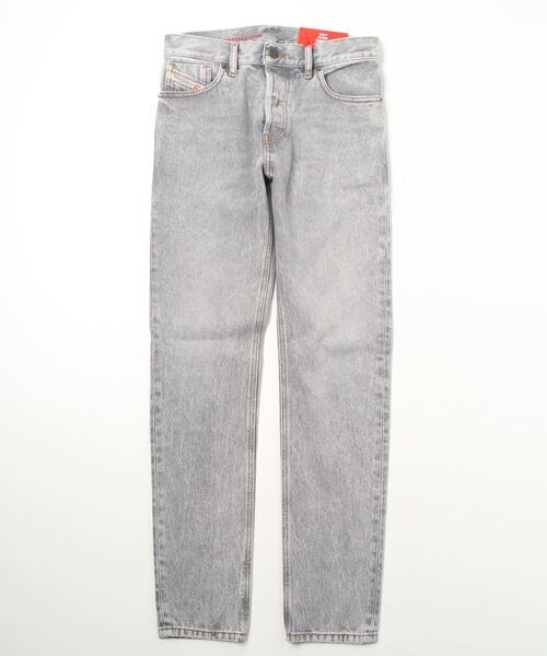 DIESEL（ディーゼル）の「メンズ 22FW デニムパンツ 1995 スリムフィット（デニムパンツ・メンズ・グレー・26inch/28inch/34inch/32inch/30inch/36inch）」の7枚目の写真