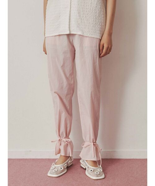 merry jenny(メリージェニー)の「カラーナイロンギャザーフレアパンツ(スラックス・レディース・ピンク/オレンジ/イエロー/ブルー・FREE)」の3枚目の写真