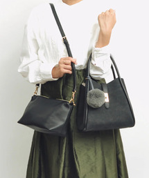 カシュカシュ cachecache / ポンポンチャーム付き通しハンドル2wayトート