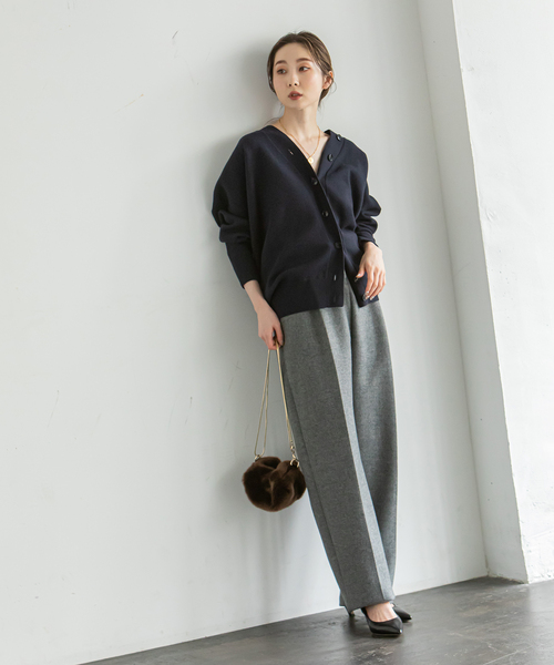 Noble(ノーブル)の「《追加》Vネックドルマンカーディガン(カーディガン/ボレロ・レディース・ベージュ/ネイビー/ブラウン/イエロー・FREE)」の12枚目の写真