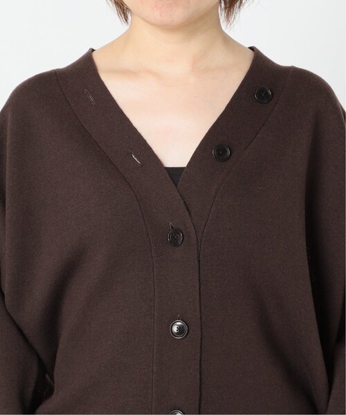 Noble(ノーブル)の「《追加》Vネックドルマンカーディガン(カーディガン/ボレロ・レディース・ベージュ/ネイビー/ブラウン/イエロー・FREE)」の19枚目の写真
