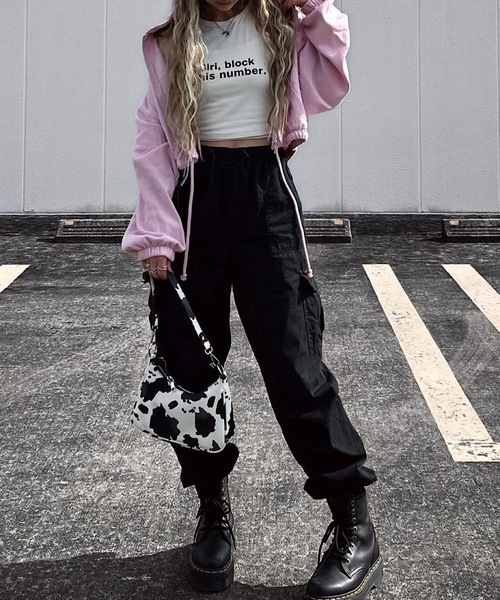 shopnikoniko(ショップニコニコ)の「バルーンシルエット イージー カーゴパンツ ワイド 韓国(カーゴパンツ・レディース・ブラック/カーキ/ホワイト/ピンク/グリーン/ブラック系その他/ブルー/カーキ系/ダークグレー/ブルー系その他/ブルー系その他2/アイボリー/カーキ系1/ベージュ・フリー)」の18枚目の写真