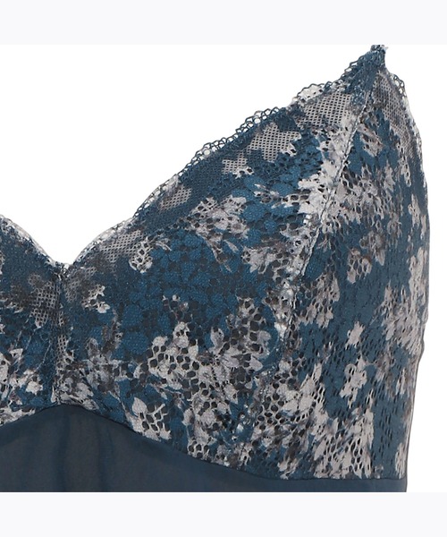 AMOSTYLE BY Triumph(アモスタイルバイトリンプ)の「ロングキャミソール クワイエット ペインティング AMST1405 L.CAMI JX(その他アンダーウェア/インナー・レディース・ブルー/グリーン・M/L)」の10枚目の写真