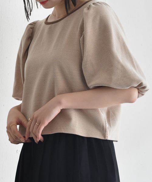 RETRO GIRL(レトロガール)の「ジャガード袖パフTee(Tシャツ/カットソー・レディース・イエロー/ブルー/ブラック・FREE)」の3枚目の写真