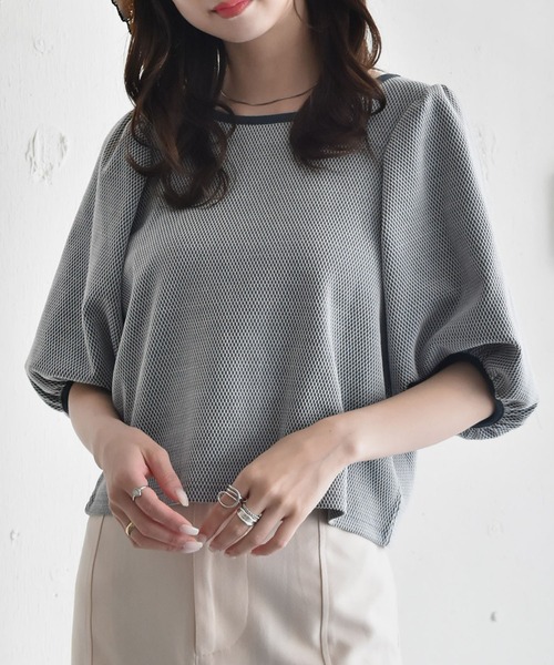 RETRO GIRL(レトロガール)の「ジャガード袖パフTee(Tシャツ/カットソー・レディース・イエロー/ブルー/ブラック・FREE)」の2枚目の写真