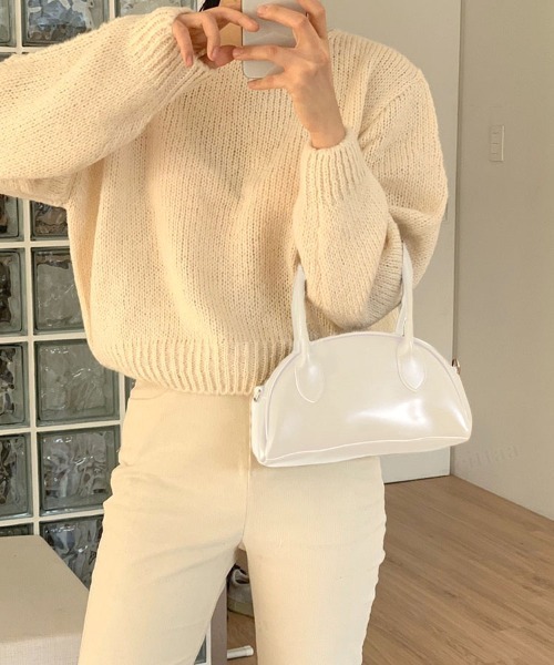 Dalfwin(ダールフィン)の「2WAYミニラウンドショルダーバッグ(ショルダーバッグ・レディース・ブラック/アイボリー・ONE SIZE)」の4枚目の写真