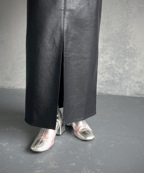 &g'aime（アンジェム）の「【&g’aime】センタースリットレザータイトスカート（スカート・レディース・ブラック/ブルー/グレイッシュベージュ・FREE）」の13枚目の写真