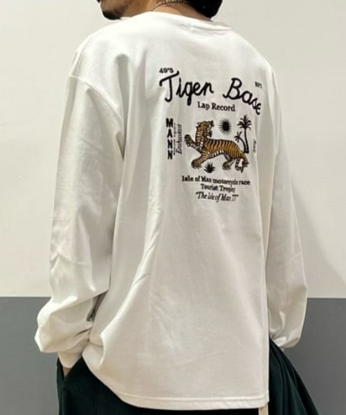 BACK NUMBER（バックナンバー）の「【BACK NUMBER】刺繍プリントロンＴ（Tシャツ/カットソー・メンズ・ワイン/ブラック×ブルー/ブラック/ネイビー/ホワイト/グリーン・M/XL/L）」の2枚目の写真