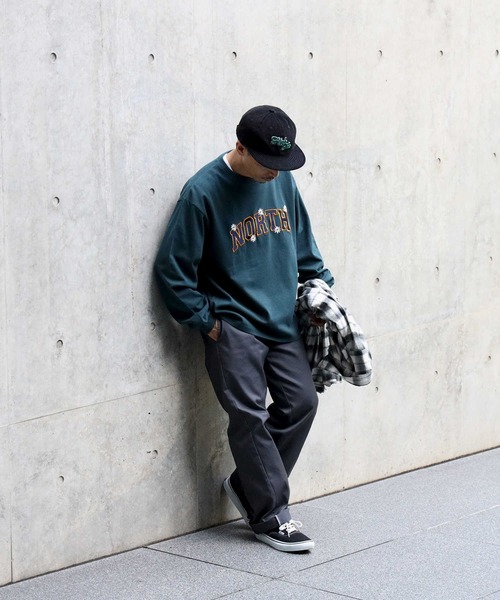 BACK NUMBER（バックナンバー）の「【BACK NUMBER】刺繍プリントロンＴ（Tシャツ/カットソー・メンズ・ワイン/ブラック×ブルー/ブラック/ネイビー/ホワイト/グリーン・M/XL/L）」の14枚目の写真