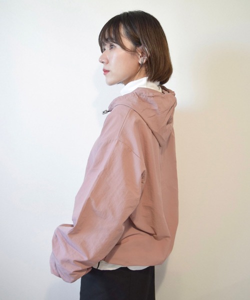Isn't She?(イズントシー)の「アノラックパーカー(パーカー・レディース・ブルー/ベージュ/ピンク・FREE)」の14枚目の写真