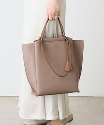 MIAN （ミアン）の「LILY / 縦型A4トートバッグ（トートバッグ）」