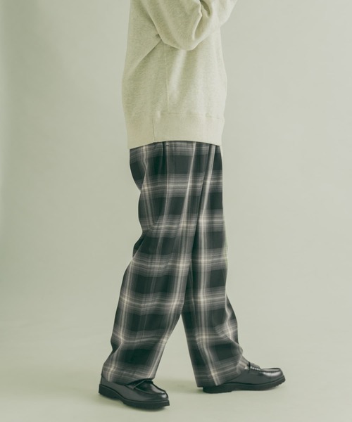 FORK&SPOON（フォークアンドスプーン）の「FORK&SPOON　TRストレートパンツ（その他パンツ・レディース・チェック/チャコールグレー・1/2）」の15枚目の写真