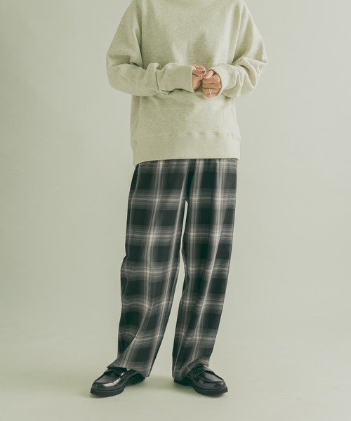 FORK&SPOON（フォークアンドスプーン）の「FORK&SPOON　TRストレートパンツ（その他パンツ・レディース・チェック/チャコールグレー・1/2）」の16枚目の写真