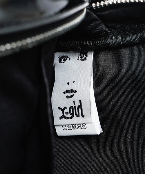 X-girl（エックスガール）の「ENAMEL 2WAY SQUARE SHOULDER BAG（ショルダーバッグ・レディース・ブラック/ライトブルー・ONE SIZE）」の15枚目の写真