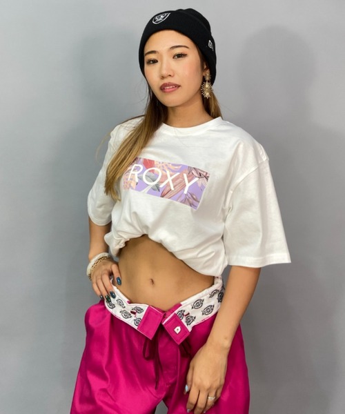 ROXY(ロキシー)の「ROXY/ロキシー ルーズシルエット/ボタニカルロゴ無地Tシャツ RST231099(Tシャツ/カットソー・レディース・ブラック×ブラック/ホワイト×ピンク/パープル系その他・S/M/L)」の11枚目の写真