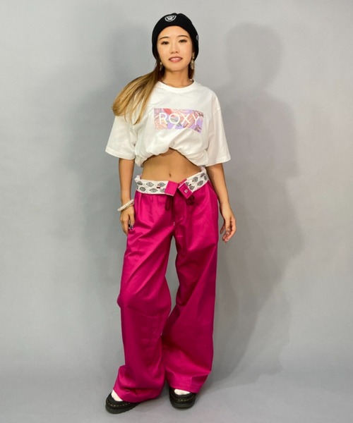 ROXY(ロキシー)の「ROXY/ロキシー ルーズシルエット/ボタニカルロゴ無地Tシャツ RST231099(Tシャツ/カットソー・レディース・ブラック×ブラック/ホワイト×ピンク/パープル系その他・S/M/L)」の13枚目の写真