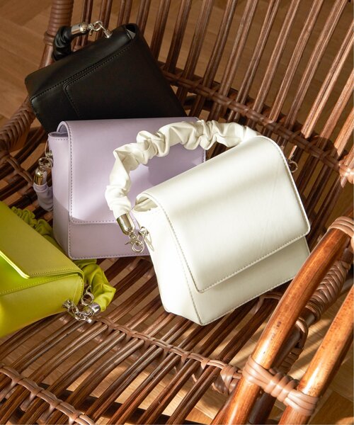 VENCEEXCHANGE（ヴァンスエクスチェンジ）の「2WAYフラップミニショルダーバッグ（ショルダーバッグ・レディース・イエロー/ホワイト/ブラック/パープル・FREE）」の2枚目の写真