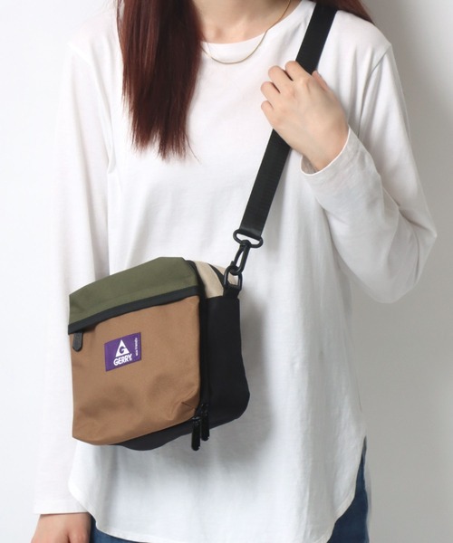 GERRY(ジェリー)の「GERRY/ジェリー Shoulder Bag/撥水 スクエアショルダーバッグ/ポーチ(ショルダーバッグ・メンズ・ブラック/ブラウン系その他・FREE)」の13枚目の写真