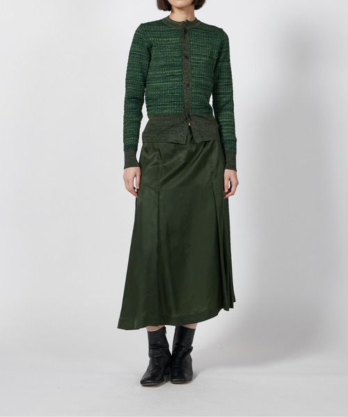 TOGA(トーガ)の「TOGA Cupra satin skirt(スカート・レディース・ブラック/グリーン・38/36)」の18枚目の写真