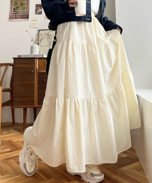 moment+（モーメントプラス）の「ティアードスカート（スカート・レディース・ブラック/カーキ/アイボリー・L/M）」の2枚目の写真