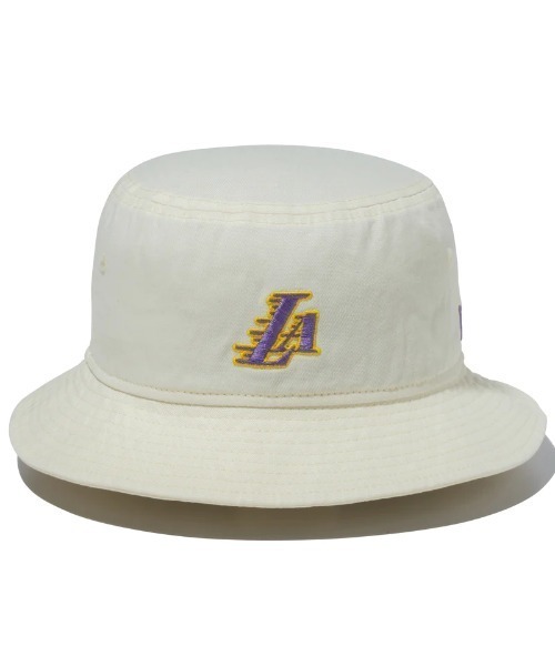 NEW ERA(ニューエラ)の「NEW ERA/ニューエラ ハット バケット01 NBA Bucket Hat ロサンゼルス・レイカーズ クロームホワイト 13515813(ハット・メンズ・ホワイト×パープル・S/M/M/L)」の3枚目の写真