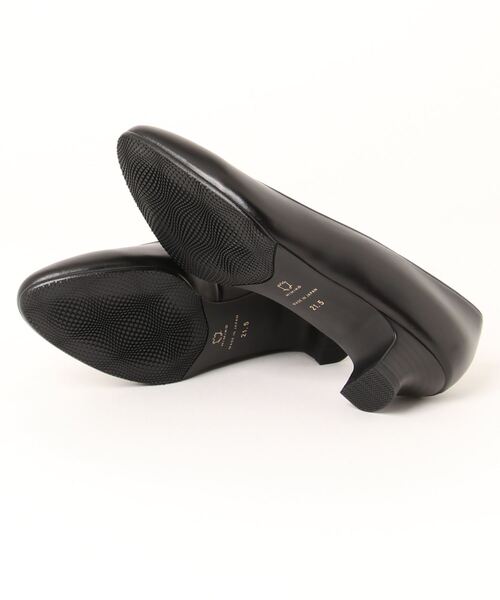 卑弥呼(ヒミコ)の「【Made in Japan】【卑弥呼】3.5cmヒールラウンドトゥブラックパンプス/633101(パンプス・レディース・ブラック・22.0cm/22.5cm/23.5cm/23.0cm/21.5cm/24.0cm/26.5cm/26.0cm/24.5cm/25.5cm)」の4枚目の写真