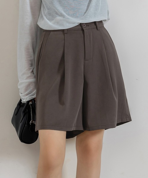 DAY CLOSET（デイ クローゼット）の「レディース フレアハーフタックパンツ（その他パンツ・レディース・ラベンダー/ブラック/ブルー系その他/ライトベージュ/ダークブラウン/ブラウン系その他・M/XL/S/L）」の3枚目の写真