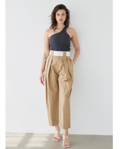 ALEXIA STAM（アリシアスタン）の「Contrast Belt Tuck Pants / ボリュームタックパンツ（その他パンツ・レディース・ピンク系その他/サンドベージュ/グリーン・S/M）」の4枚目の写真