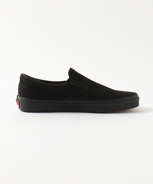VANS（バンズ）の「VANS / ヴァンズ CLASSIC SLIP-ON（スリッポン・メンズ・ブラック/ブラック系その他・28cm/26cm/26.5cm/27cm/27.5cm）」の5枚目の写真