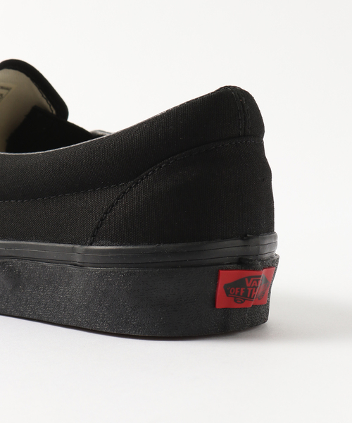 VANS（バンズ）の「VANS / ヴァンズ CLASSIC SLIP-ON（スリッポン・メンズ・ブラック/ブラック系その他・28cm/26cm/26.5cm/27cm/27.5cm）」の6枚目の写真