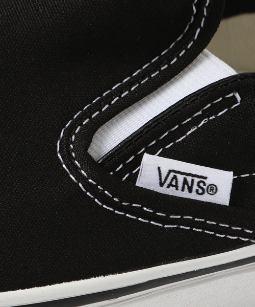 VANS（バンズ）の「VANS / ヴァンズ CLASSIC SLIP-ON（スリッポン・メンズ・ブラック/ブラック系その他・28cm/26cm/26.5cm/27cm/27.5cm）」の14枚目の写真