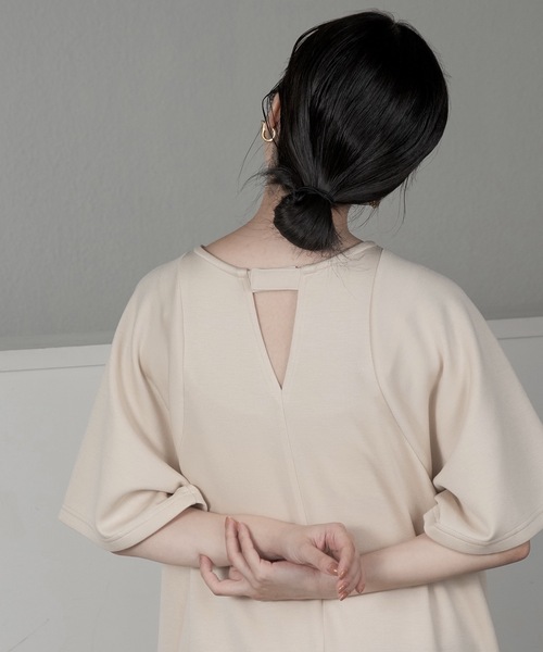 lawgy(ラウジー)の「tiered neck design op(ワンピース・レディース・ベージュ/ブラック・FREE)」の18枚目の写真