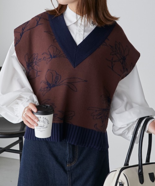 BONLECILL(ボンルシール)の「配色フラワーモチーフ ヴィンテージライクVネックニットべスト(ベスト・レディース・スモークピンク/アイボリー/ブラウン・FREE)」の22枚目の写真
